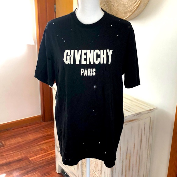Givenchy Other - Authentic super loved Givenchy T shirt !